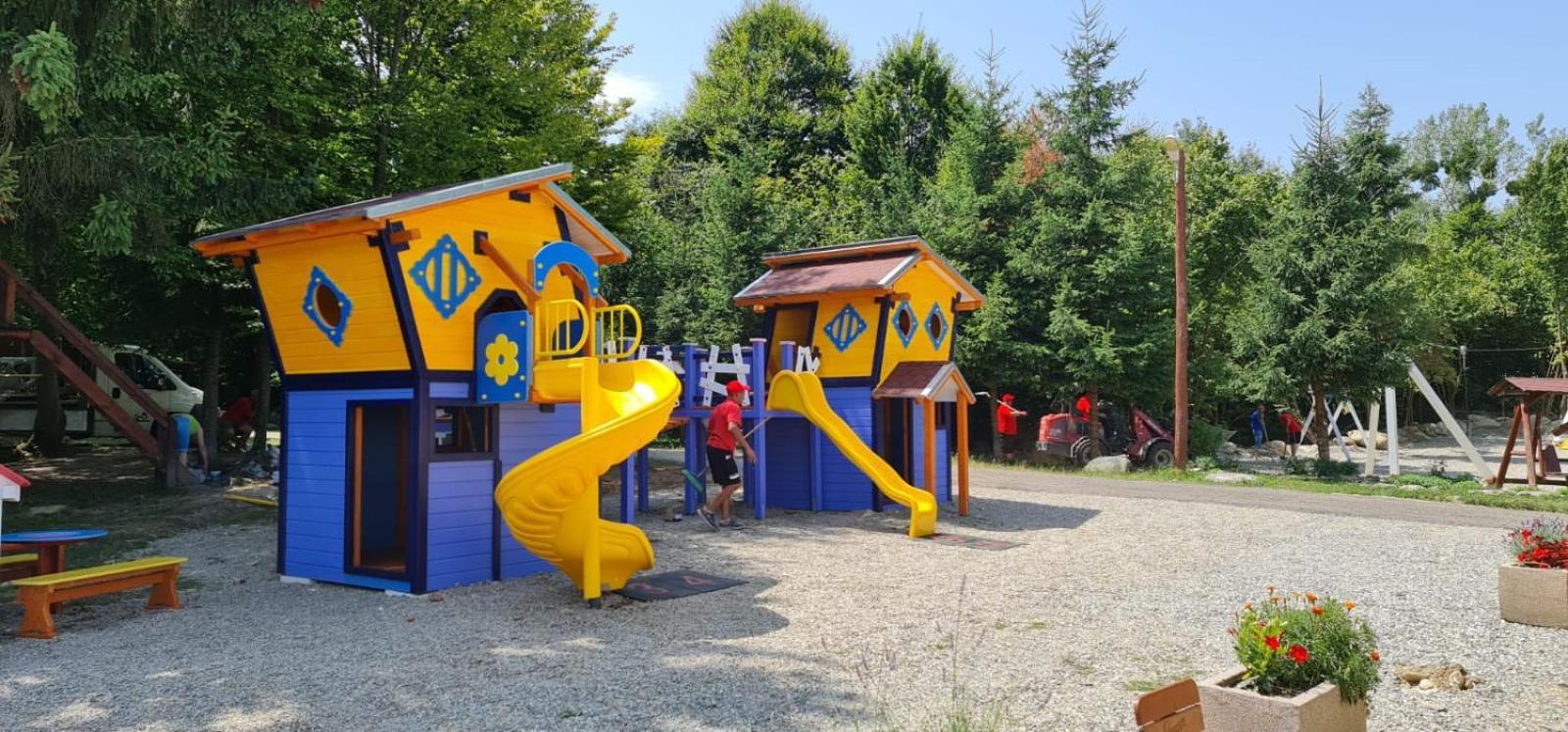 Complex Pastravaria Albota Arpaşu de Sus Dış mekan fotoğraf
